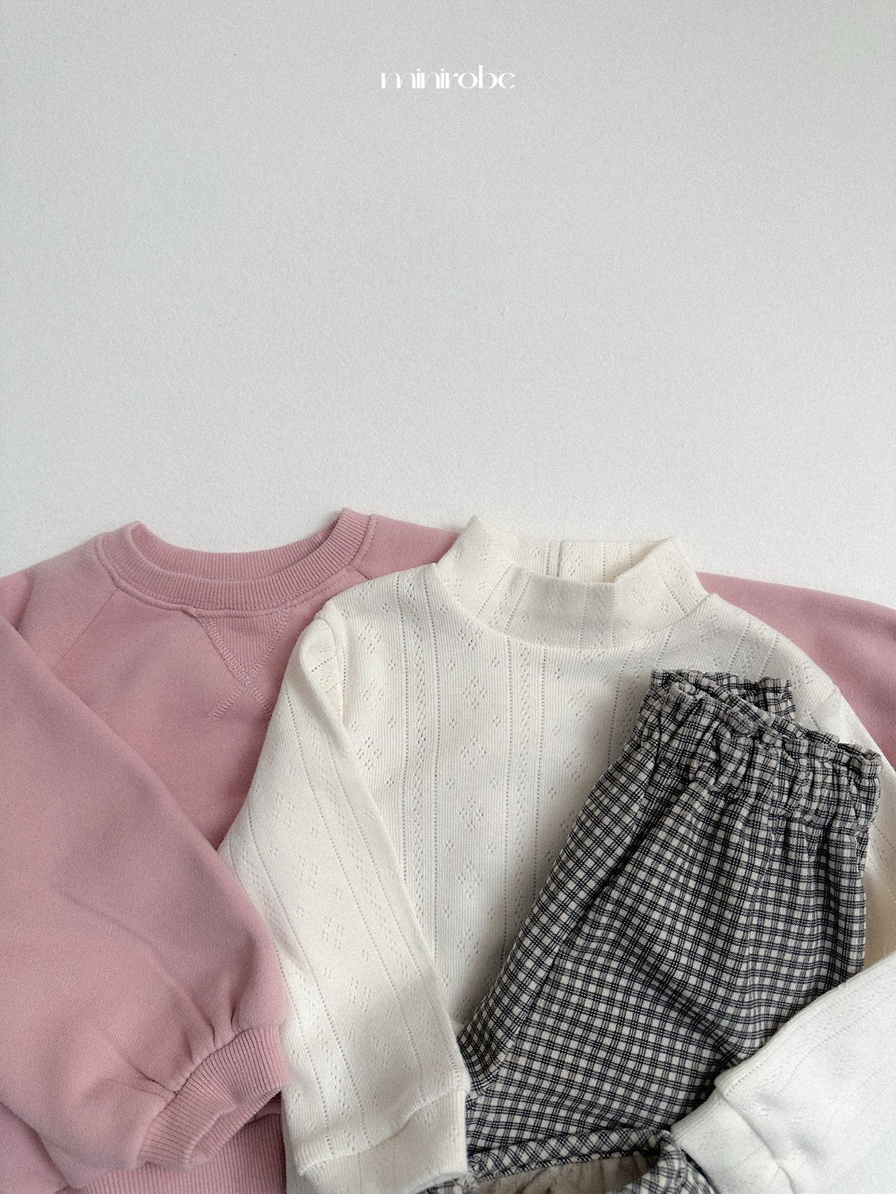 [minirobe] Raglan rounded sweatshirt