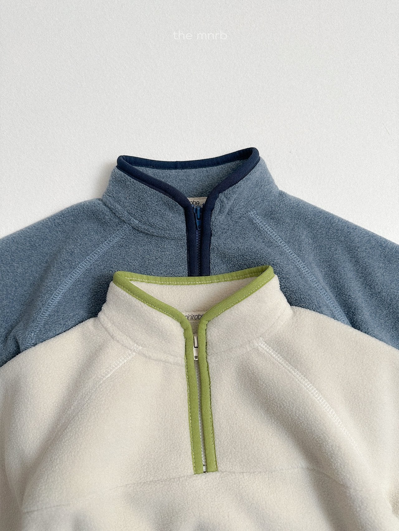 [minirobe] Two-tone fleece half zip