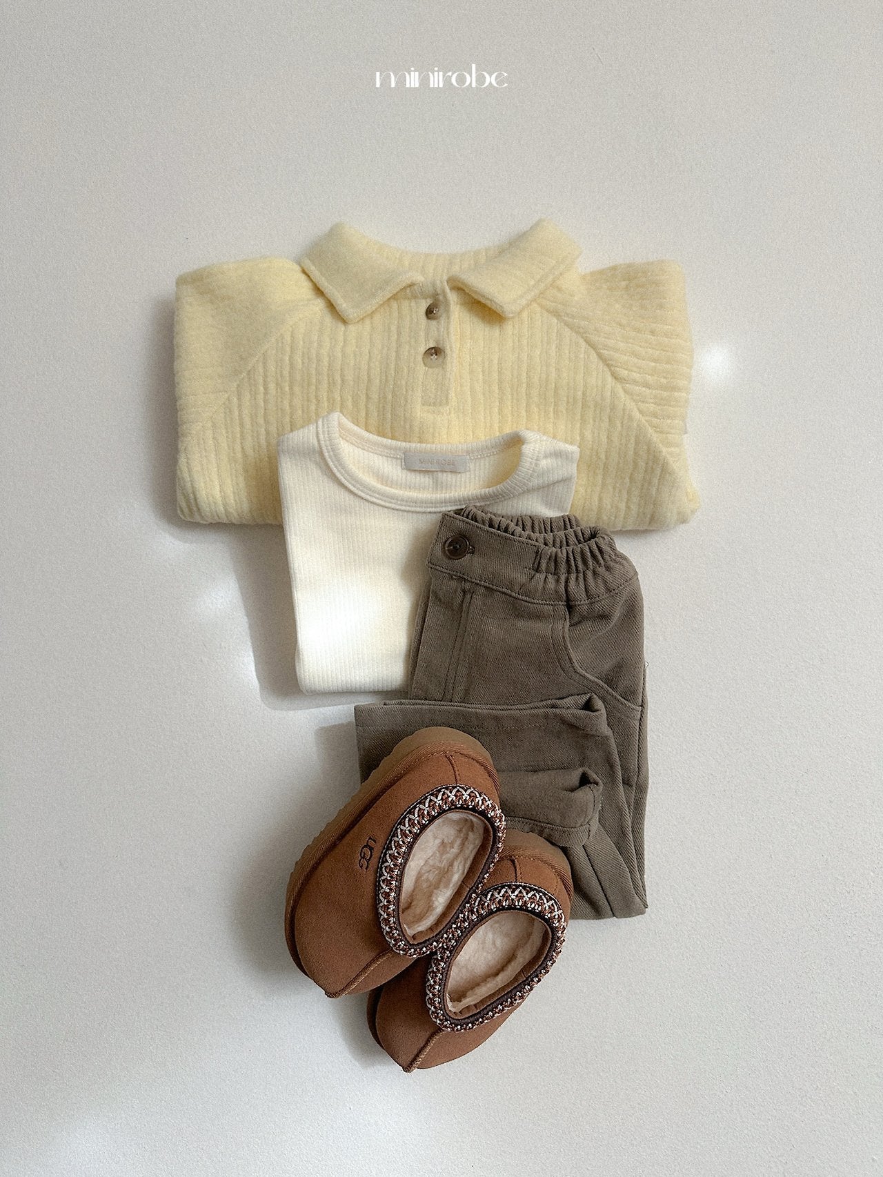 [minirobe] Boy collared sweatshirt