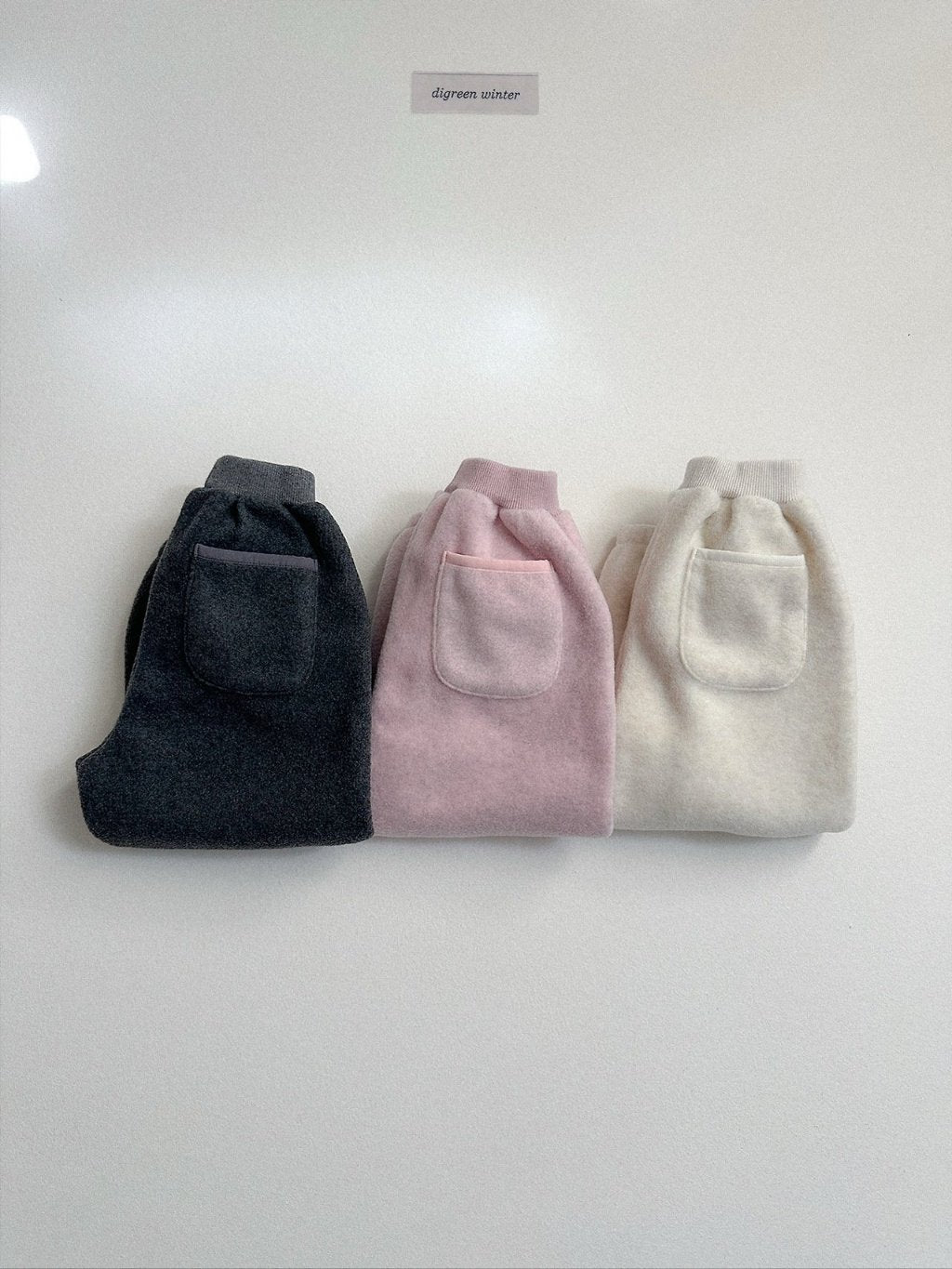 [digreen] Polis Jogger Pants