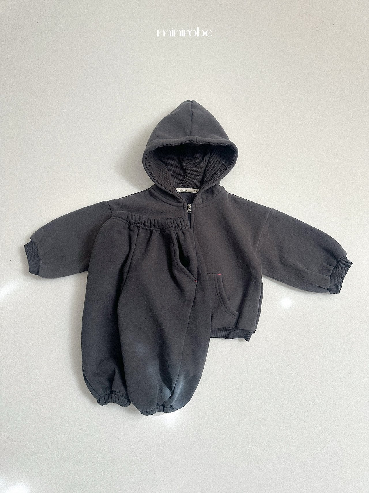 [minirobe] Barrel zip-up hoodie