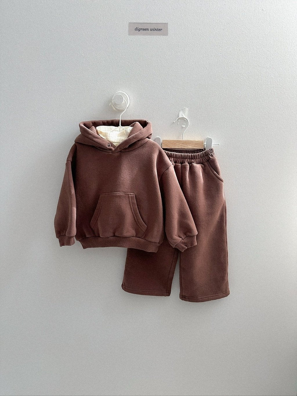[digreen] Taupe Bottlebeck Tee