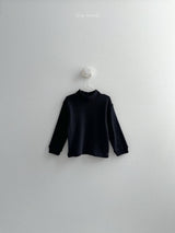 [minirobe] Eyelet turtleneck tee