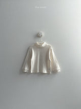 [minirobe] Eyelet turtleneck tee