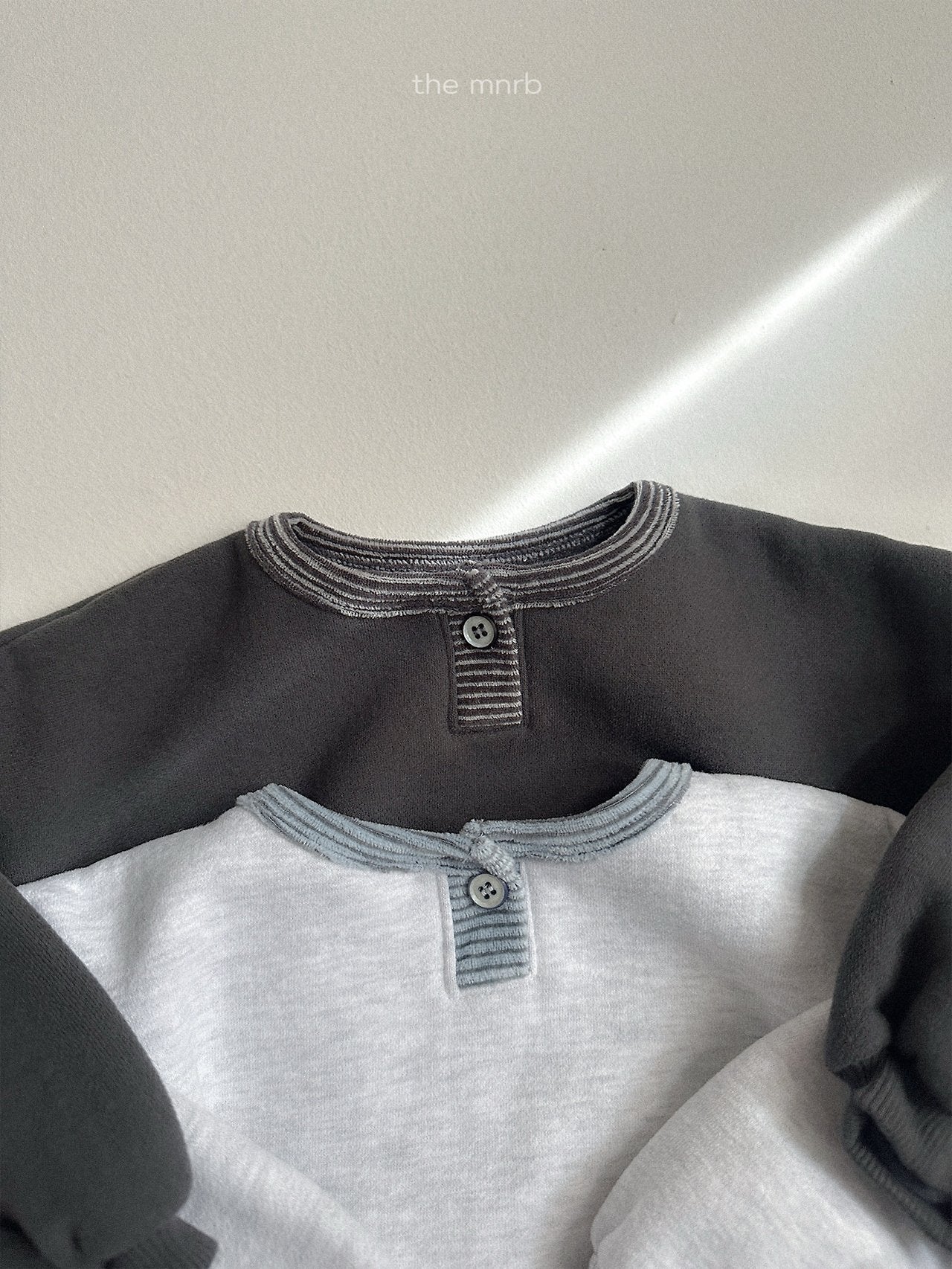 [minirobe] Popo placket sweatshirt