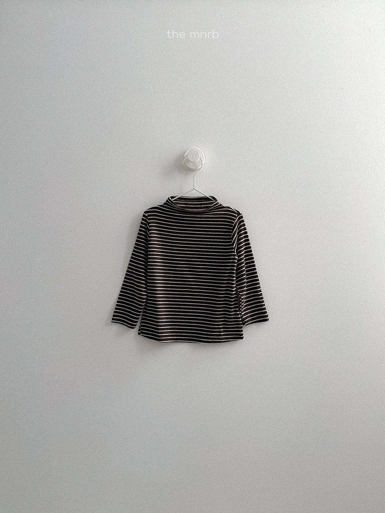 [minirobe] Merry mock neck tee