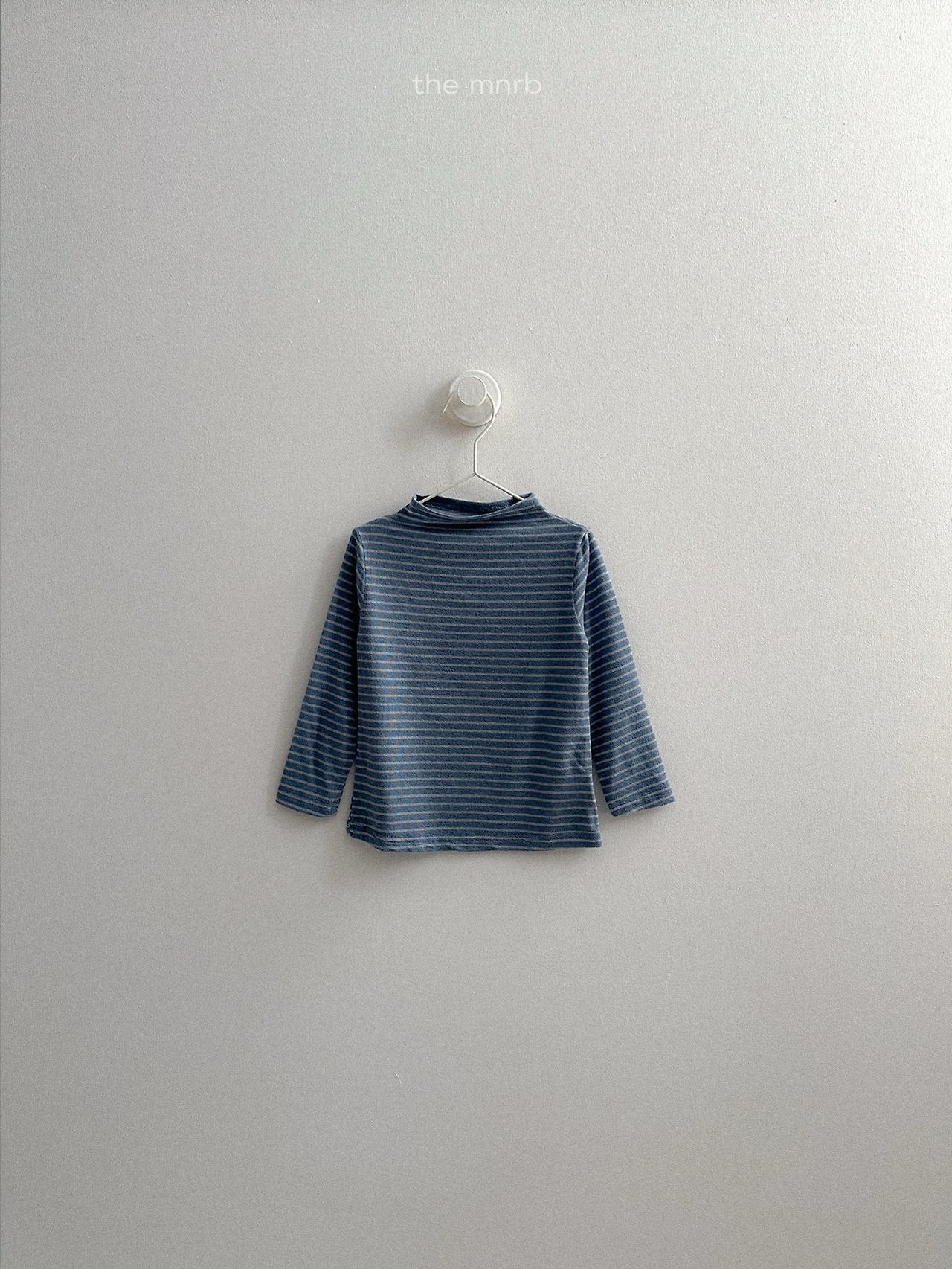 [minirobe] Merry mock neck tee