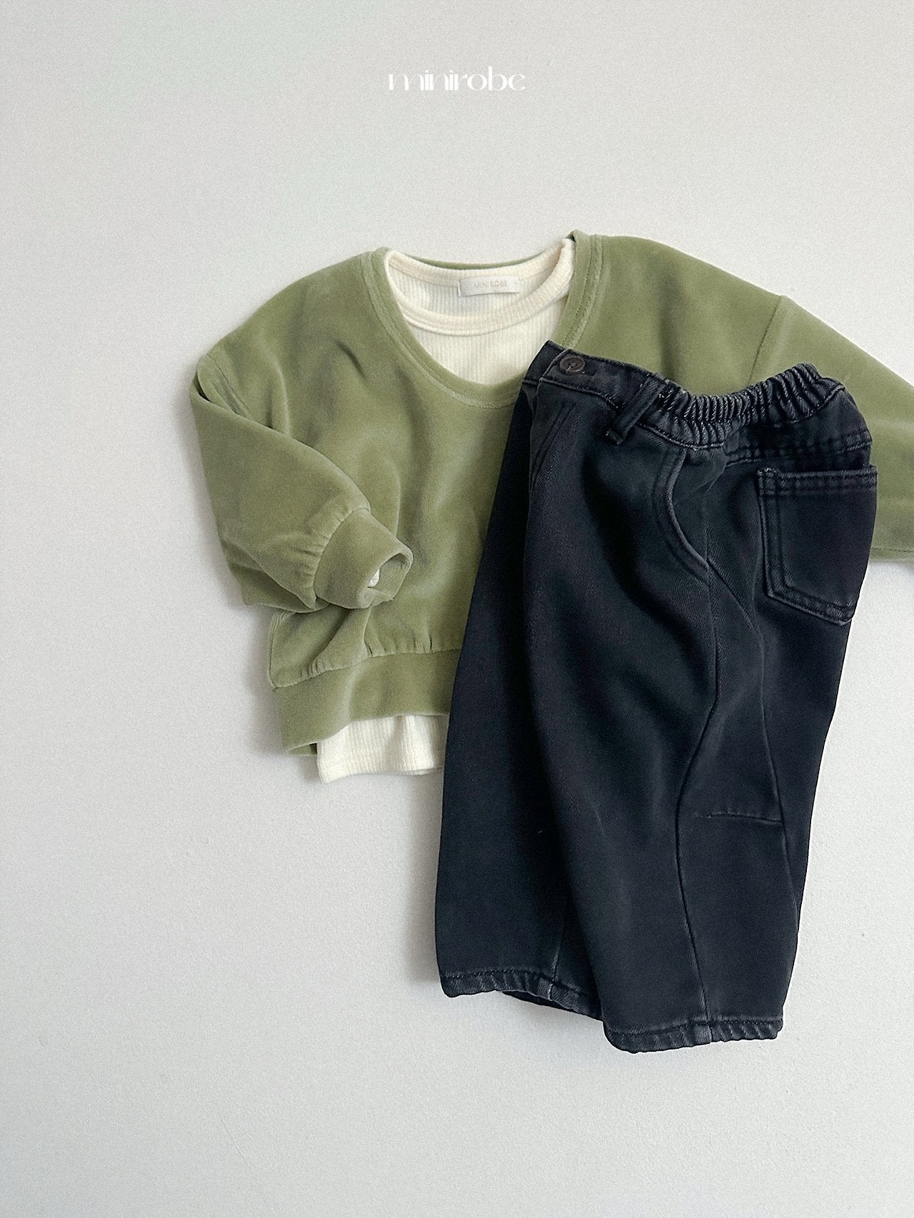 [minirobe] Velour uneck sweatshirt