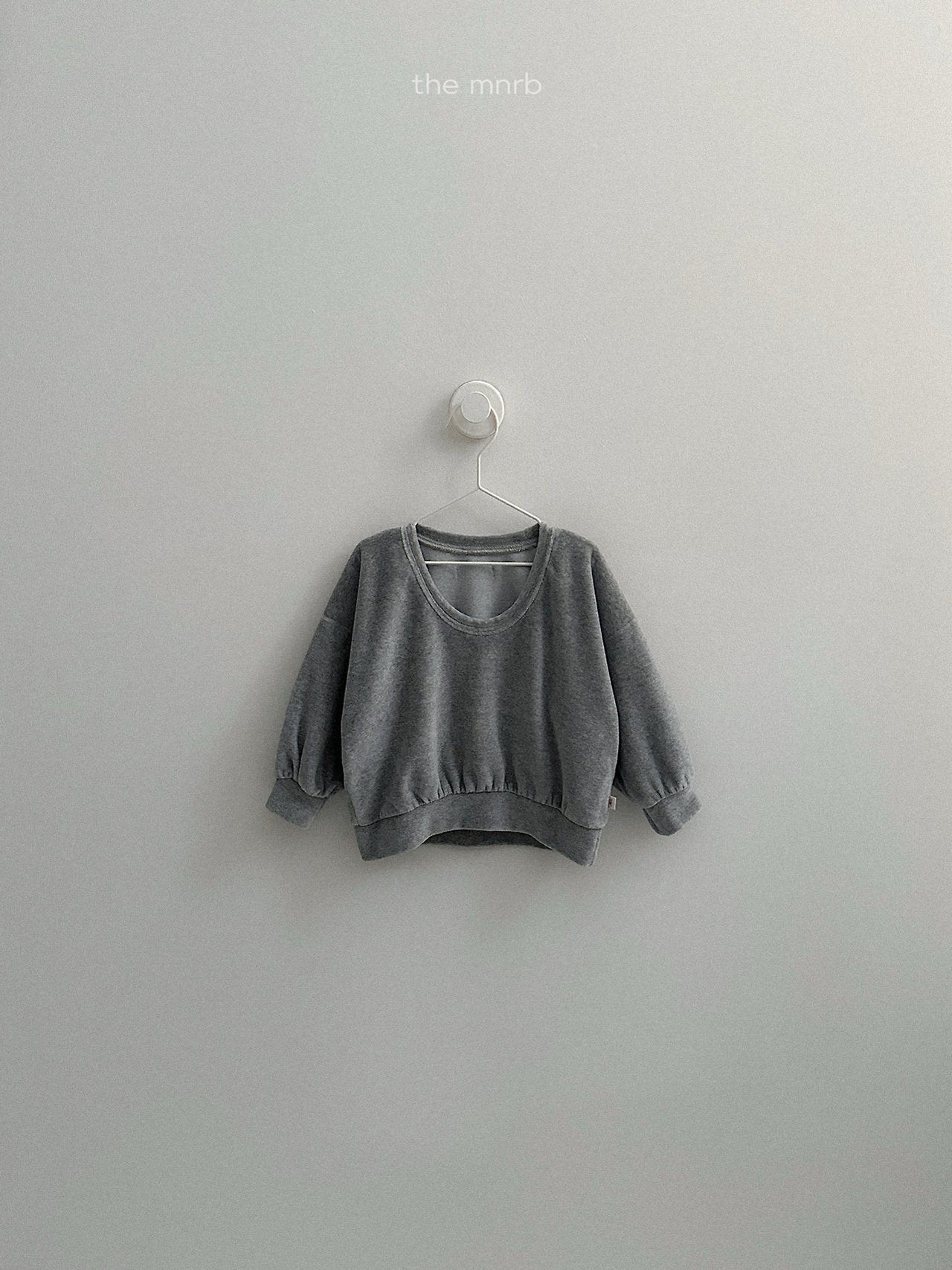 [minirobe] Velour uneck sweatshirt