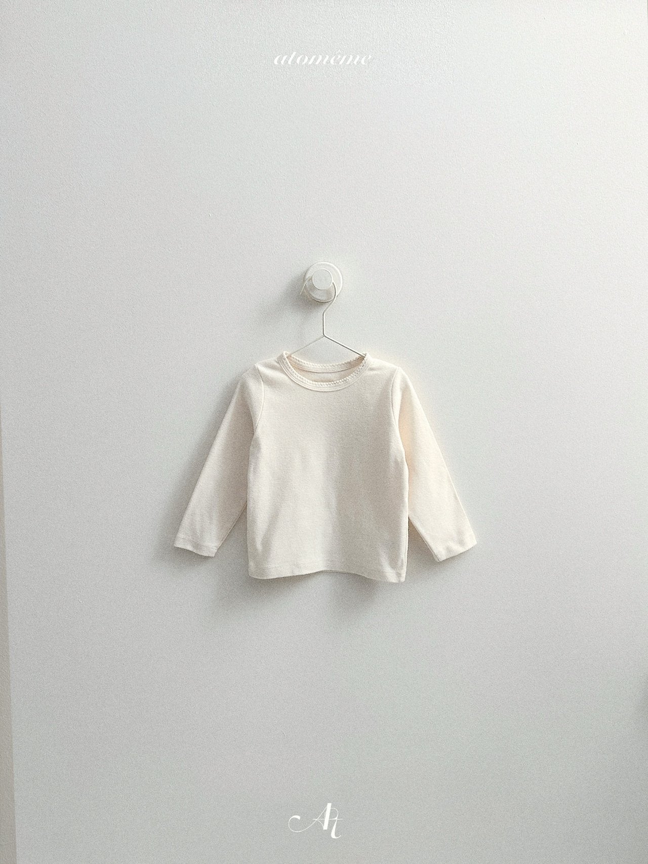 [atomeme] Anne Label Tee