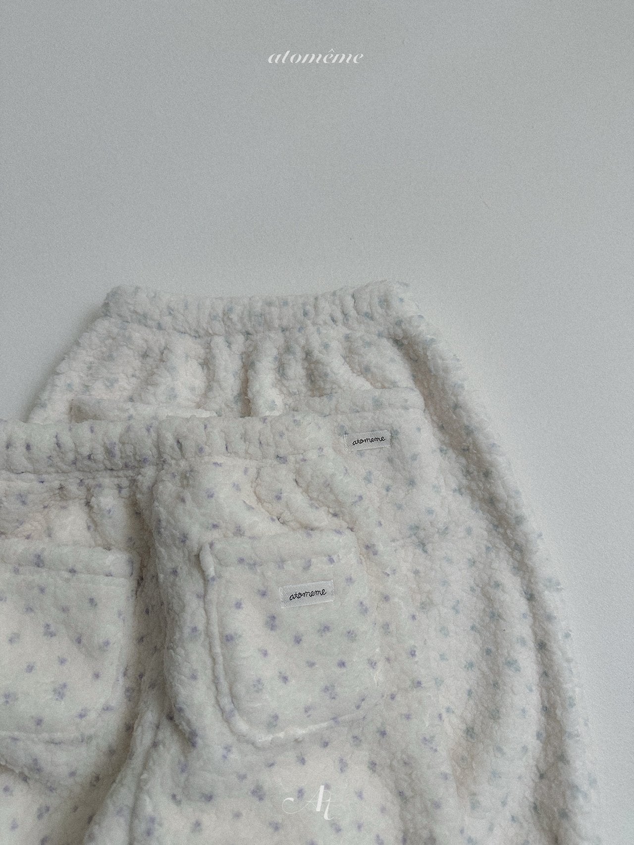 [atomeme] Teddy Flower Pants