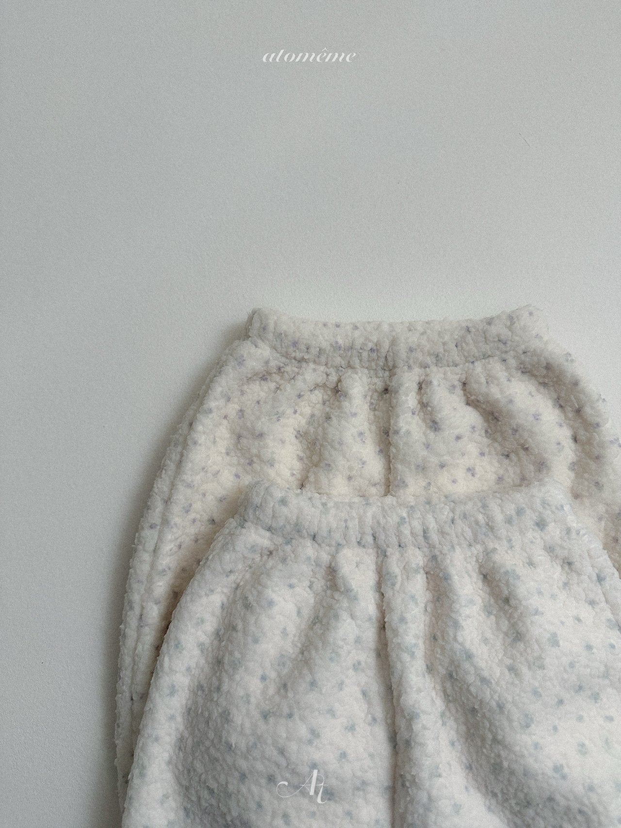 [atomeme] Teddy Flower Pants