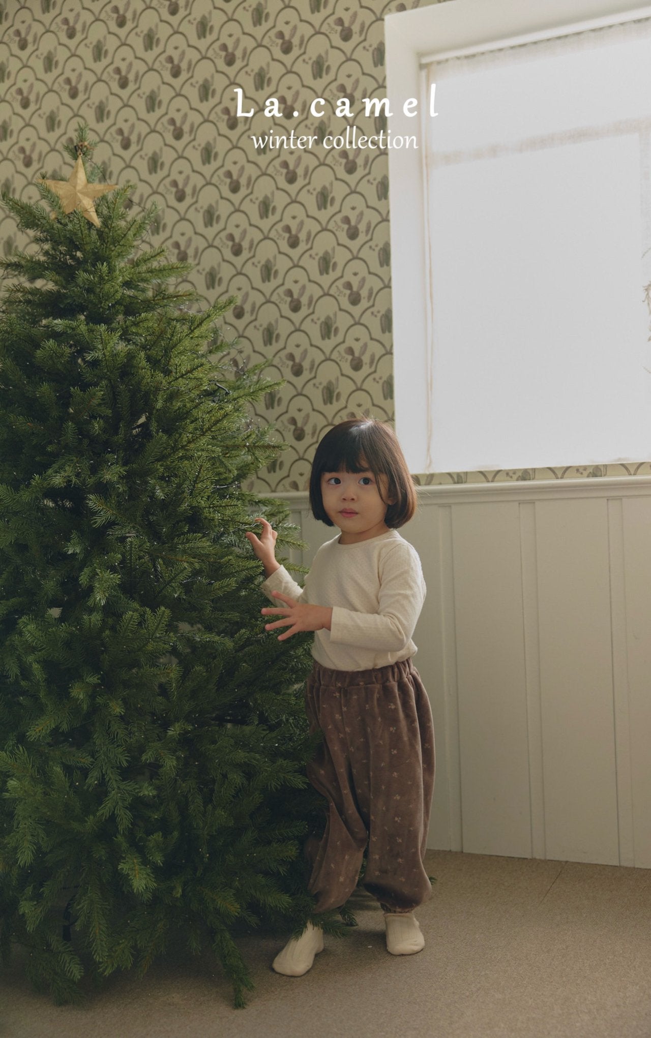 ［La.camel］Velvet flower pants