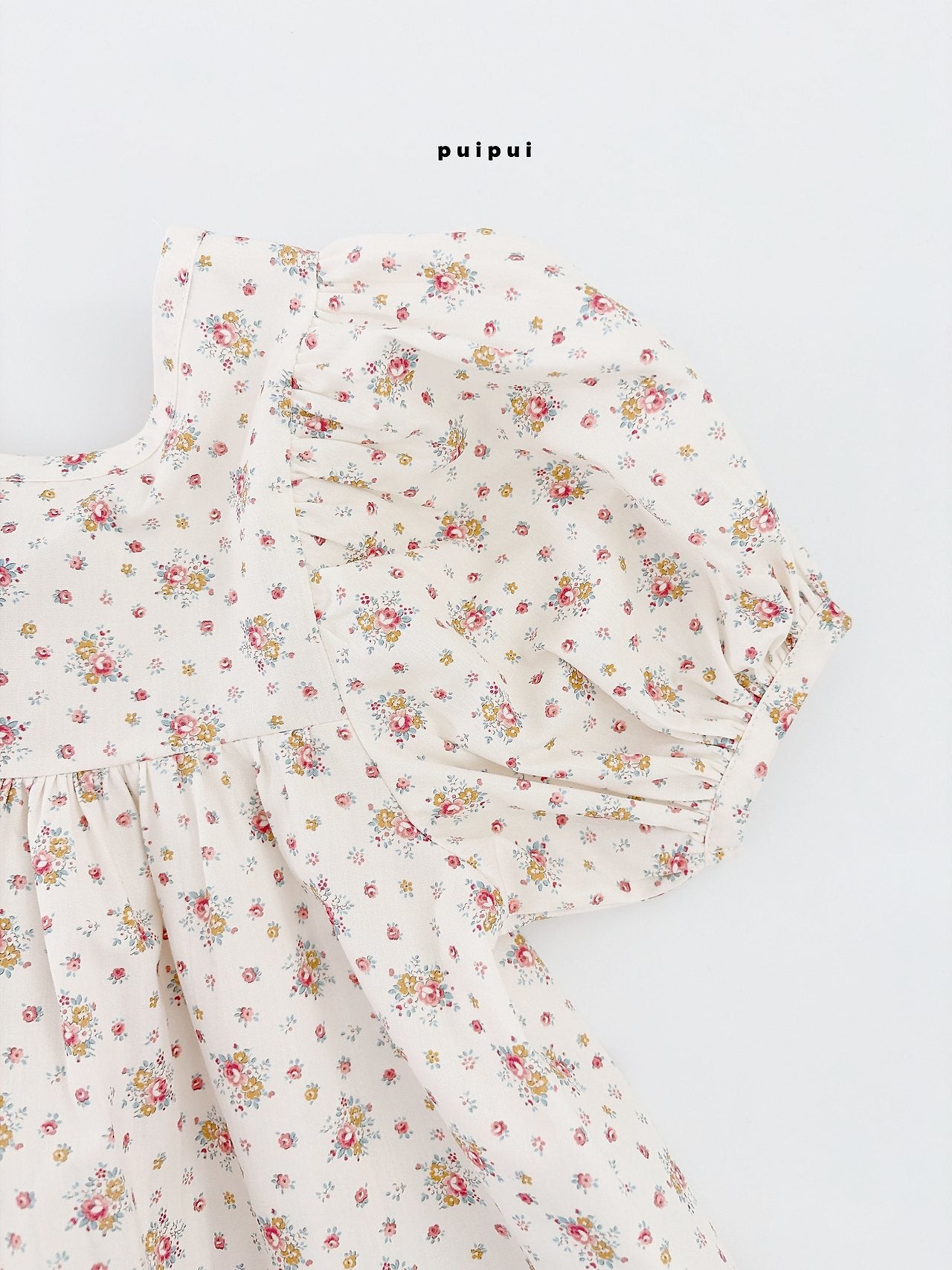 ［puipui］Camellia seeds one-piece
