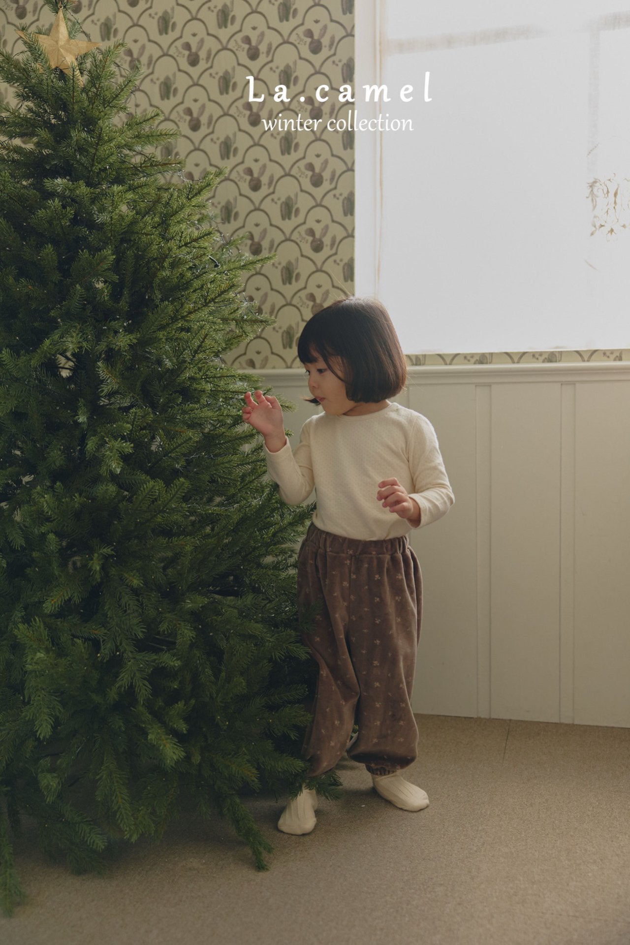 ［La.camel］Velvet flower pants