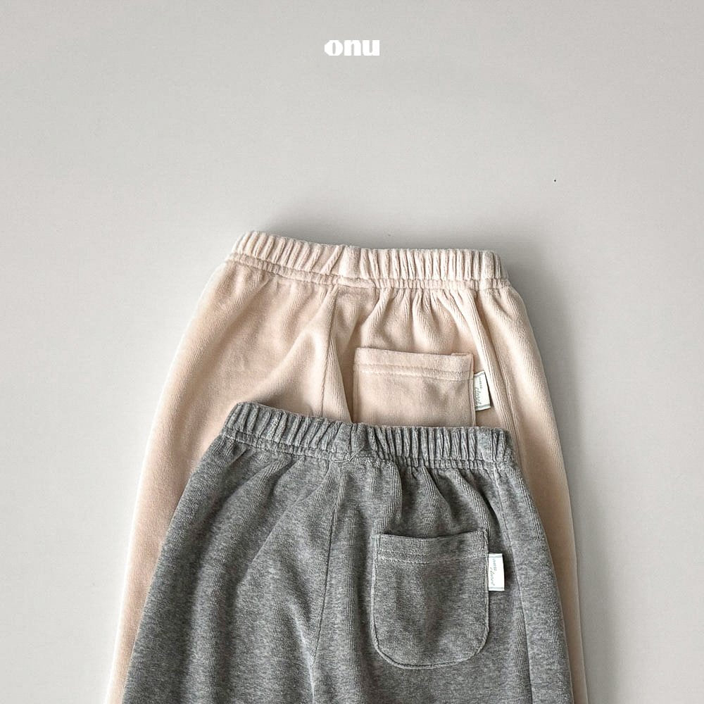 ［onu］Velvet tuck pants