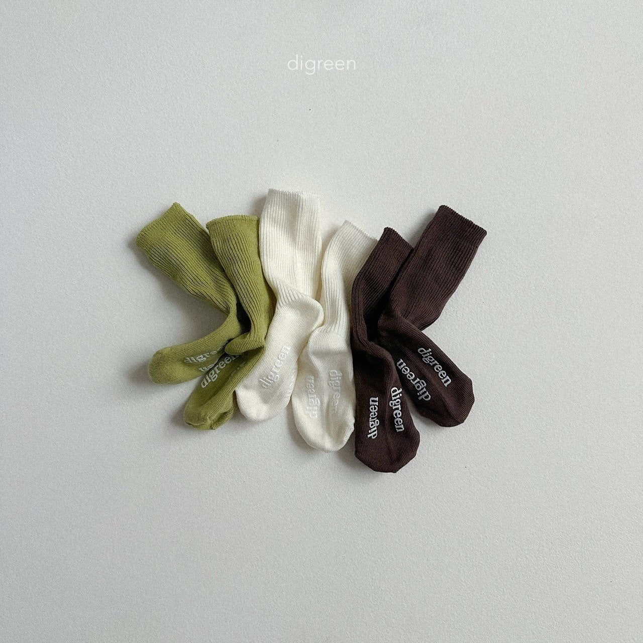 ［digreen］Olive socks set
