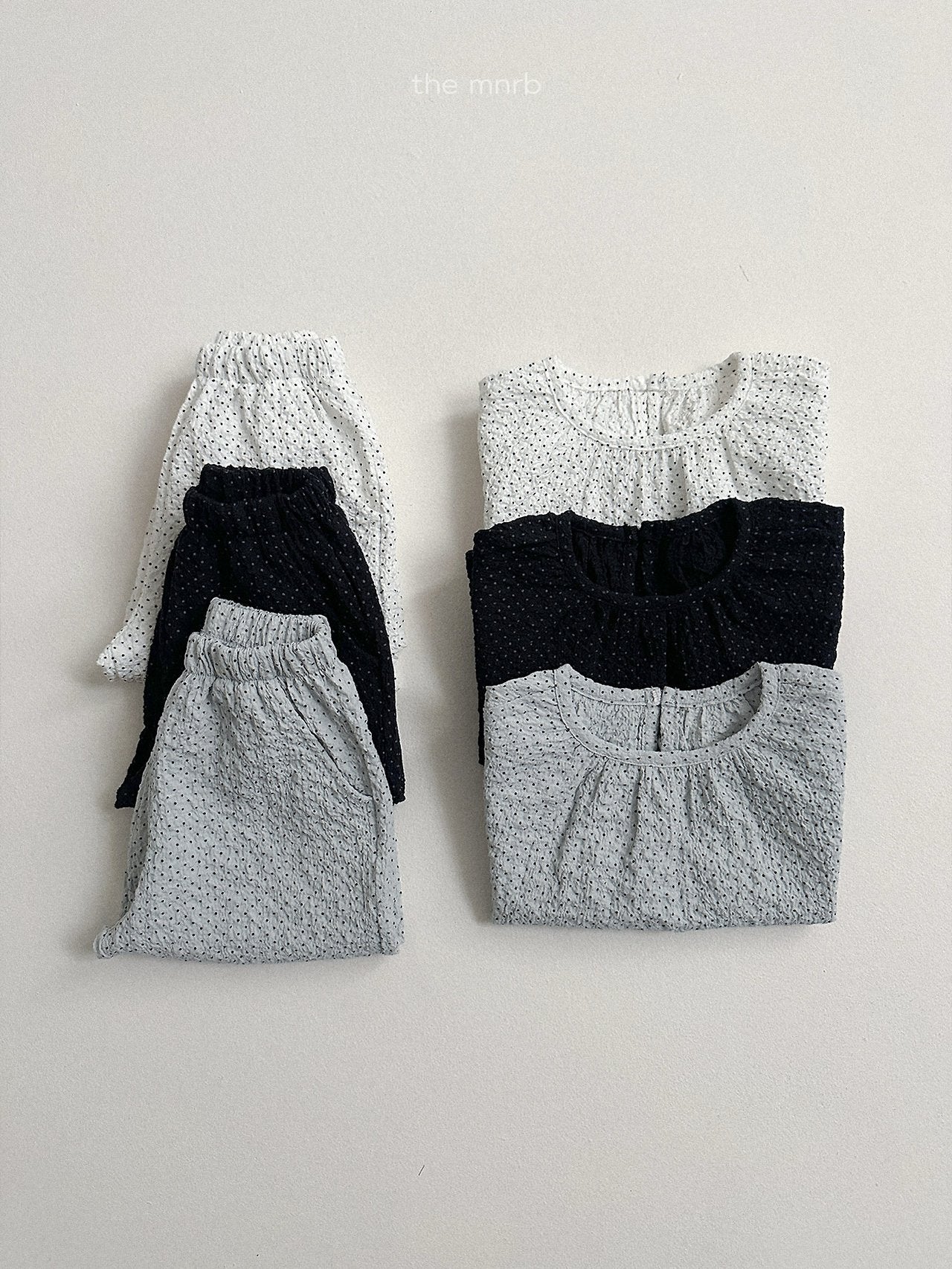 ［minirobe］Dot crinkle blouse