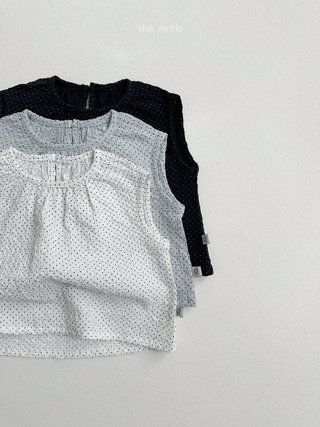 ［minirobe］Dot crinkle blouse