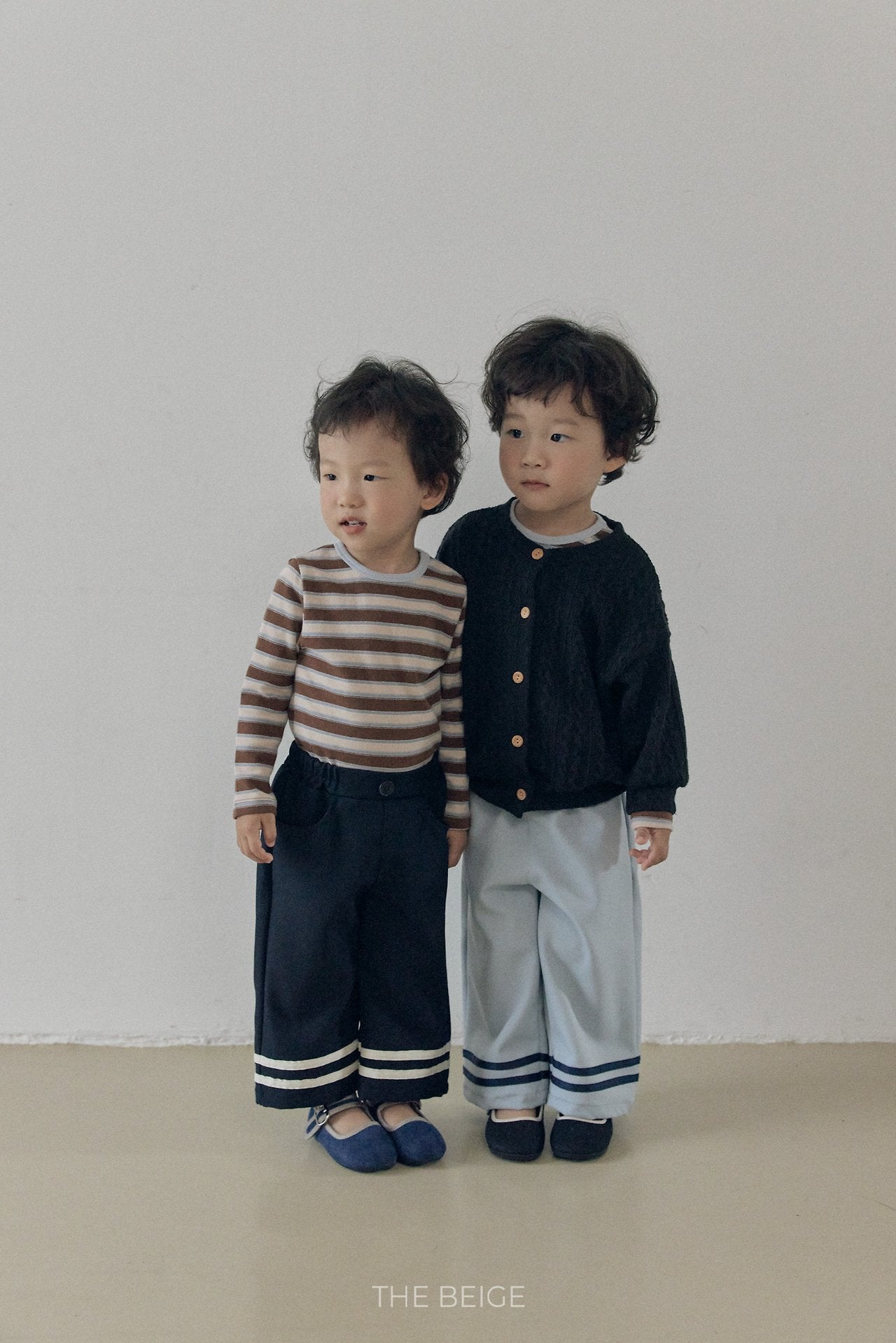 ［The beige］Multi Stripe Tee