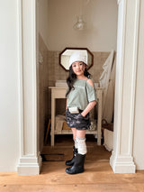 ［comma］Army skirt pants