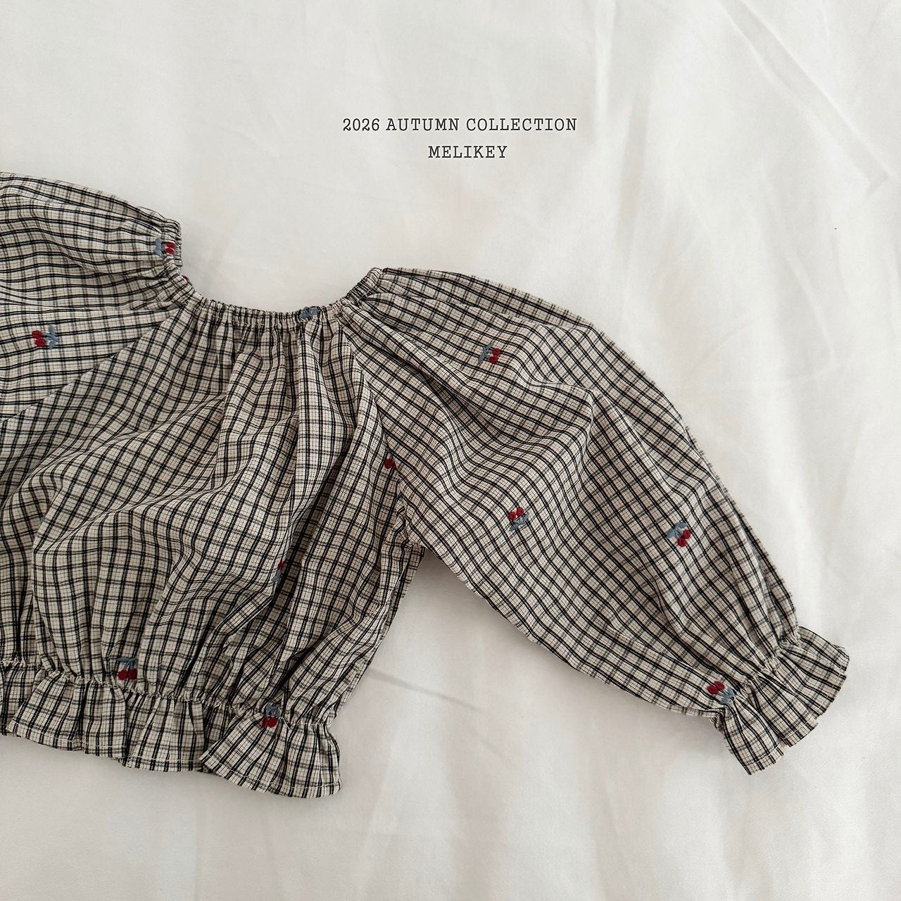 ［Melikey］Hazel blouse