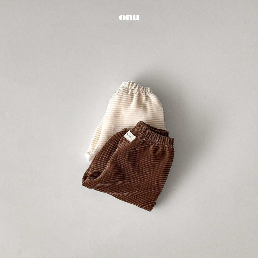 ［onu］Corduroy rib pants
