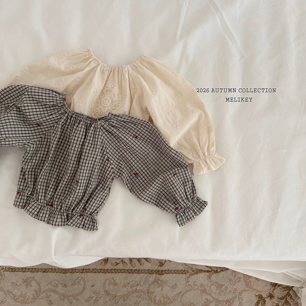 ［Melikey］Hazel blouse