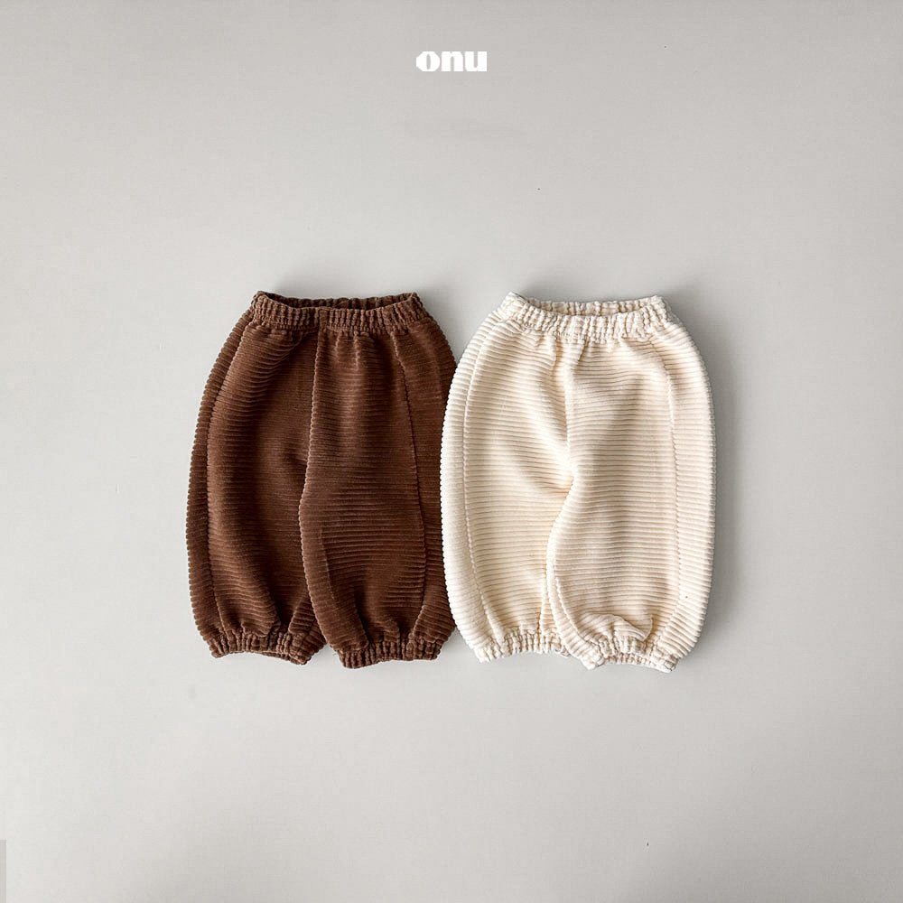 ［onu］Corduroy rib pants