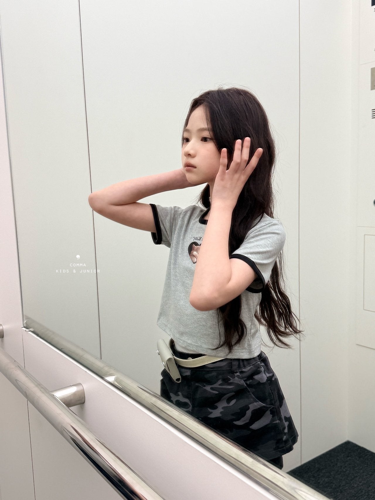 ［comma］Army skirt pants
