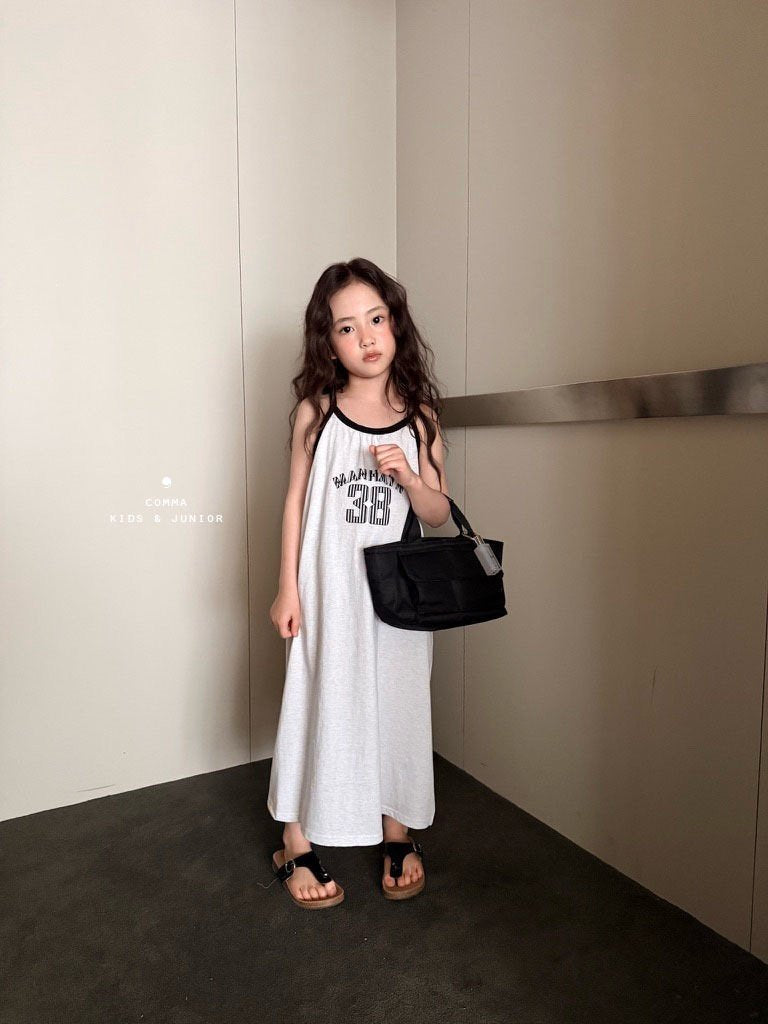 ［comma］Two tone long one-piece