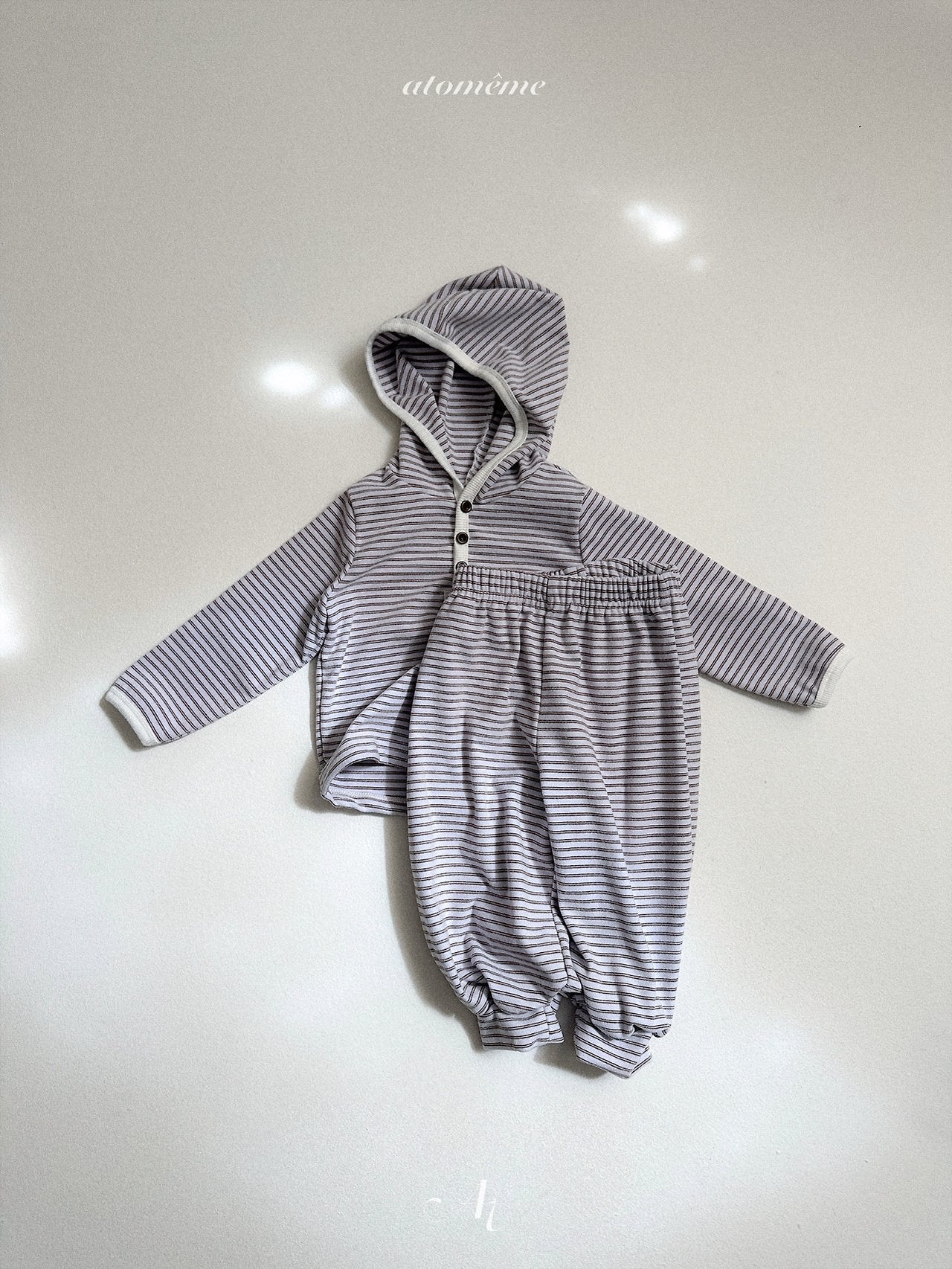 [atomeme] Caramel Stripe Hoodie
