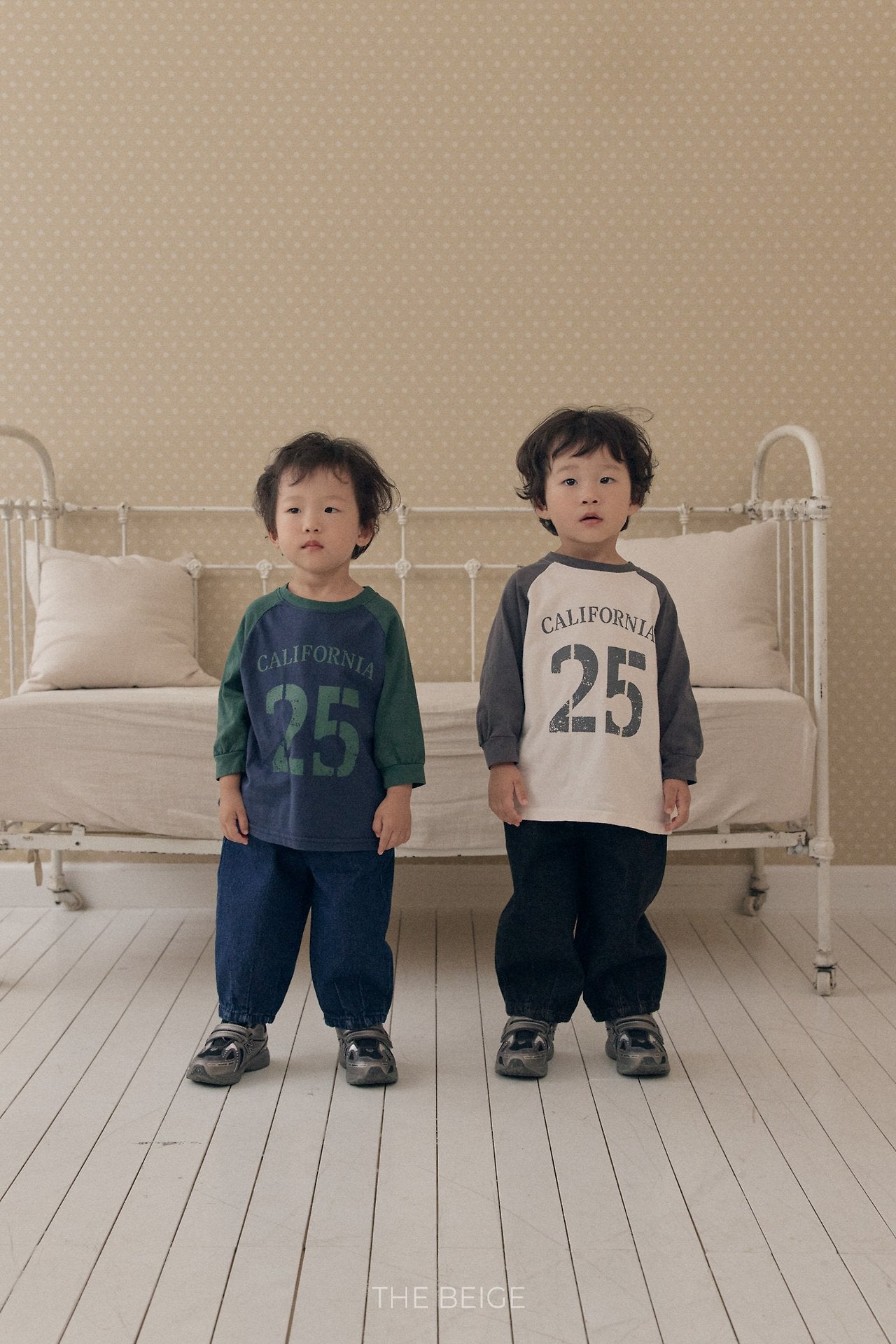 ［The beige］Colorblock Raglan Tee