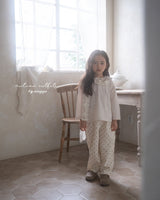 ［anggo］Yogurt collar t-shirt