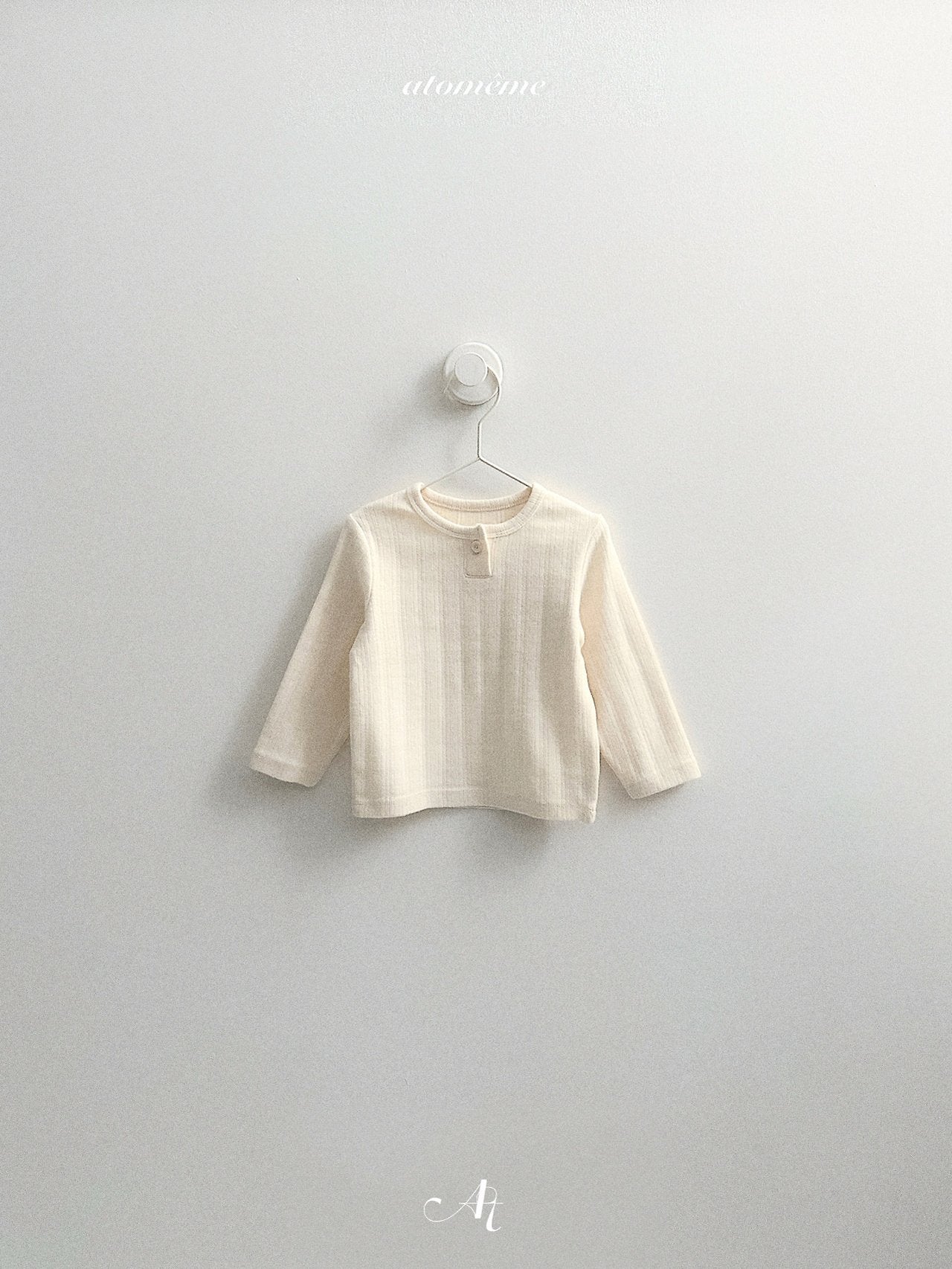 [atomeme] Rene Eyelet Tee