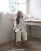 ［anggo］Yogurt collar t-shirt