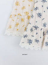 ［puipui］Cotton flower blouse