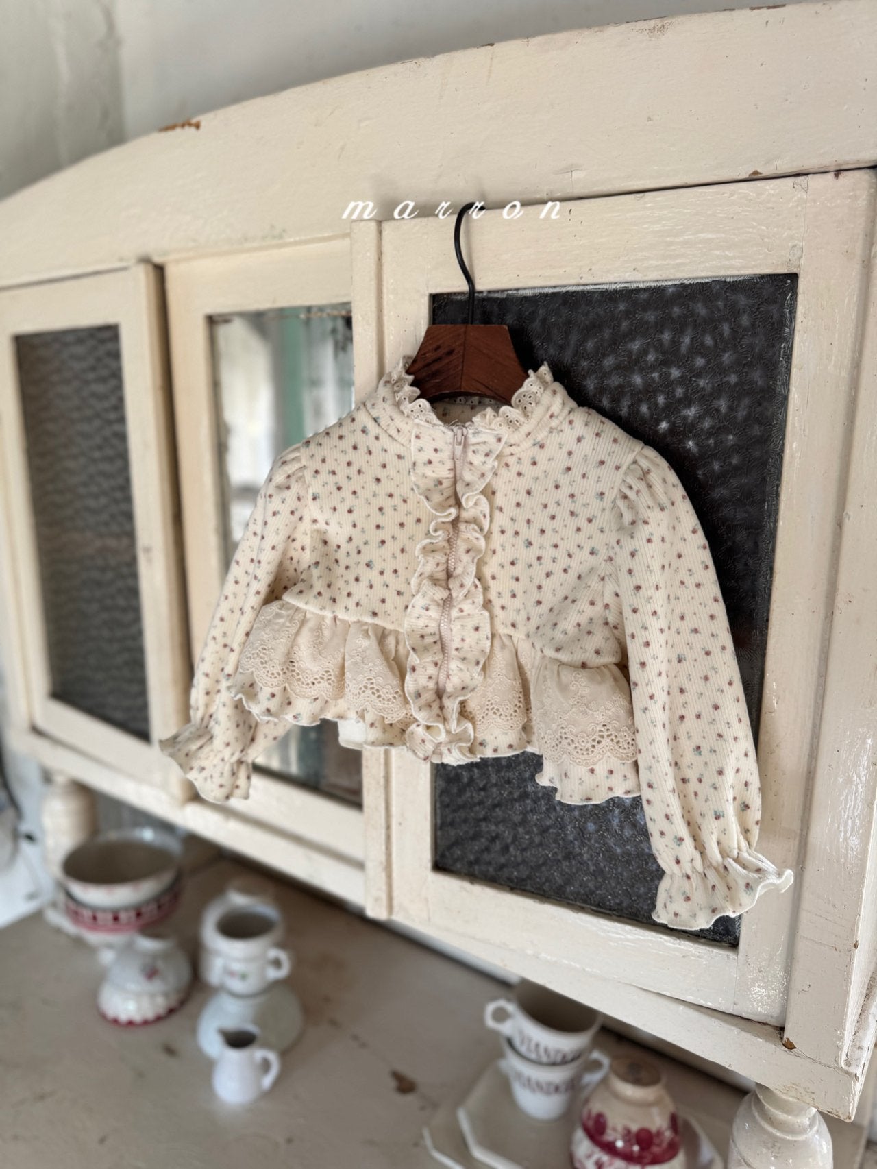 ［marron］Daily frill zip-up