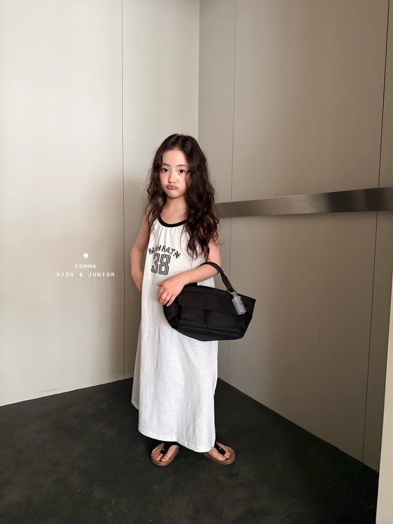 ［comma］Two tone long one-piece