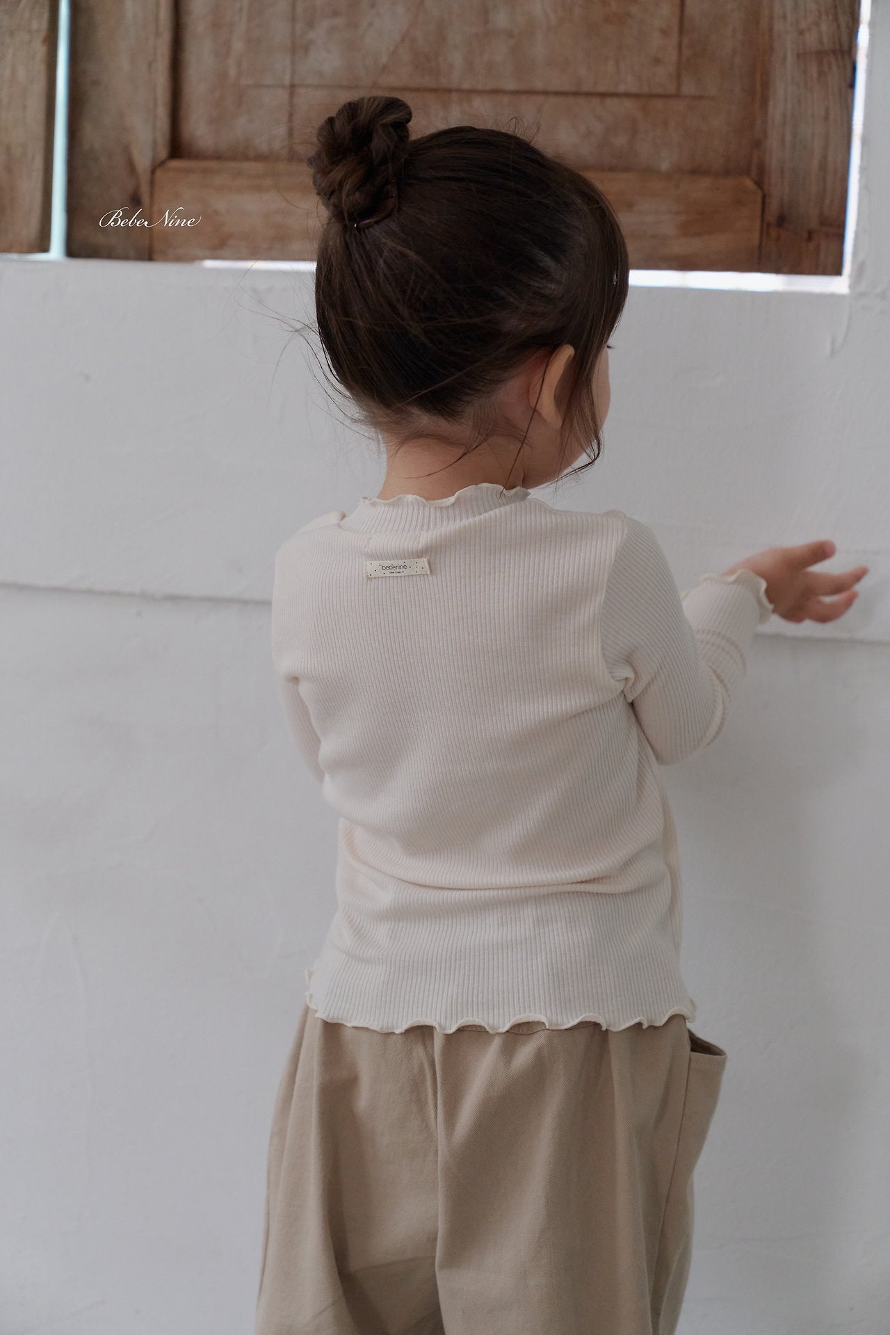 ［bebenine］Soft Ruffle Rib Tee