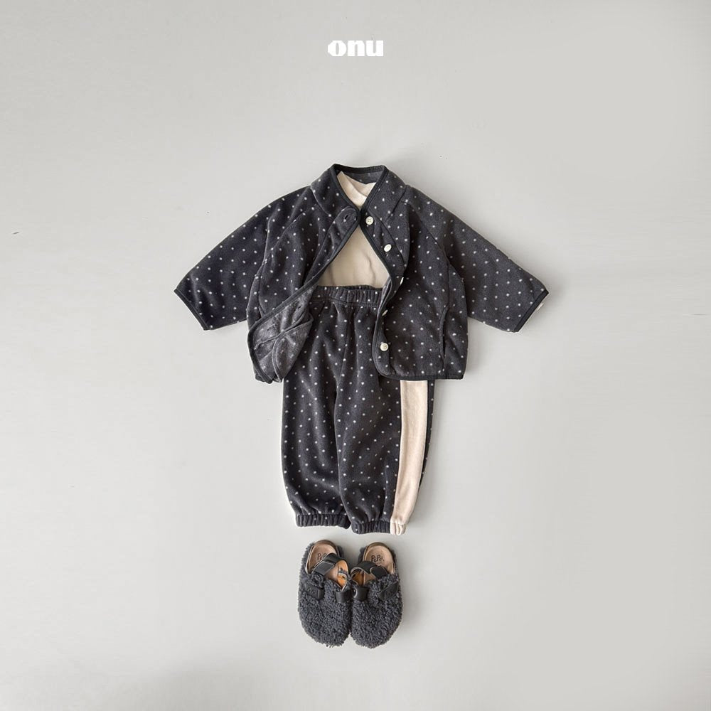 ［onu］Dot fleece jumper