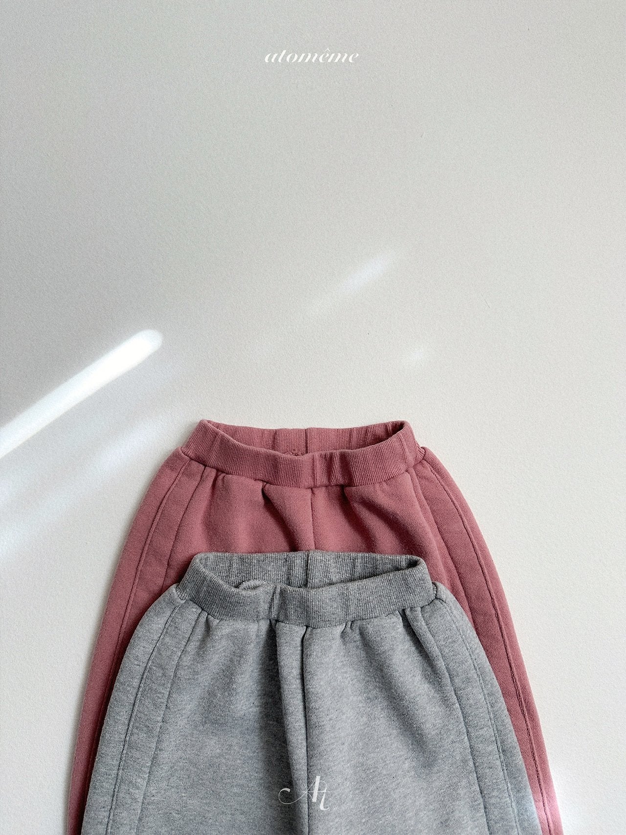 [atomeme] Olive Sweat Pants