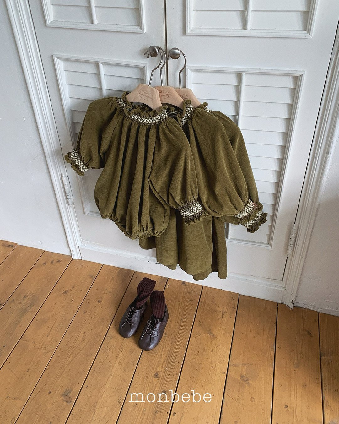 [monbebe] Corduroy smock one-piece