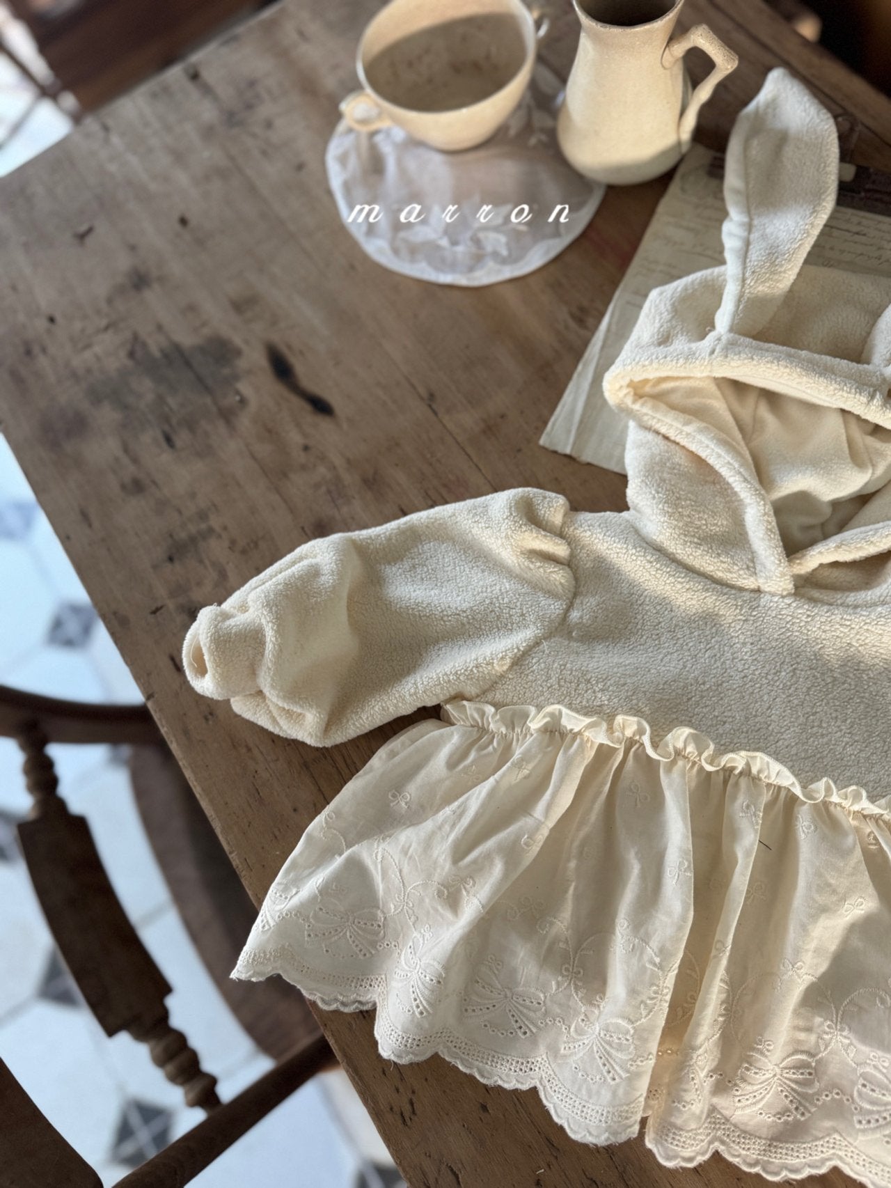 ［marron］Bunny lace hoodie