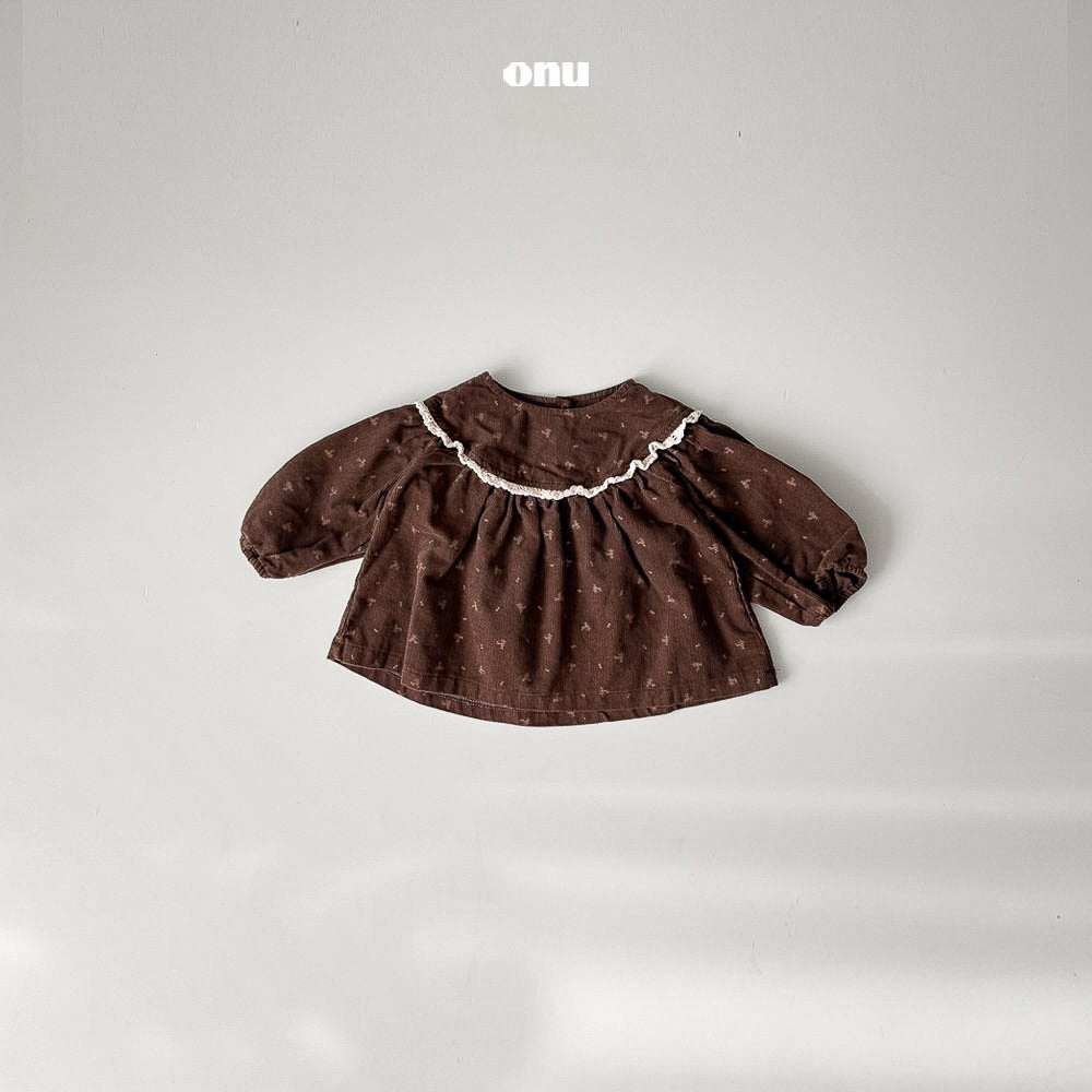 ［onu］Lace flower smock blouse