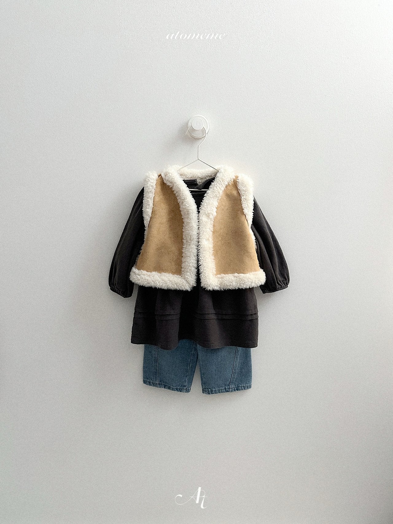 [atomeme] Reversible Mustang Vest