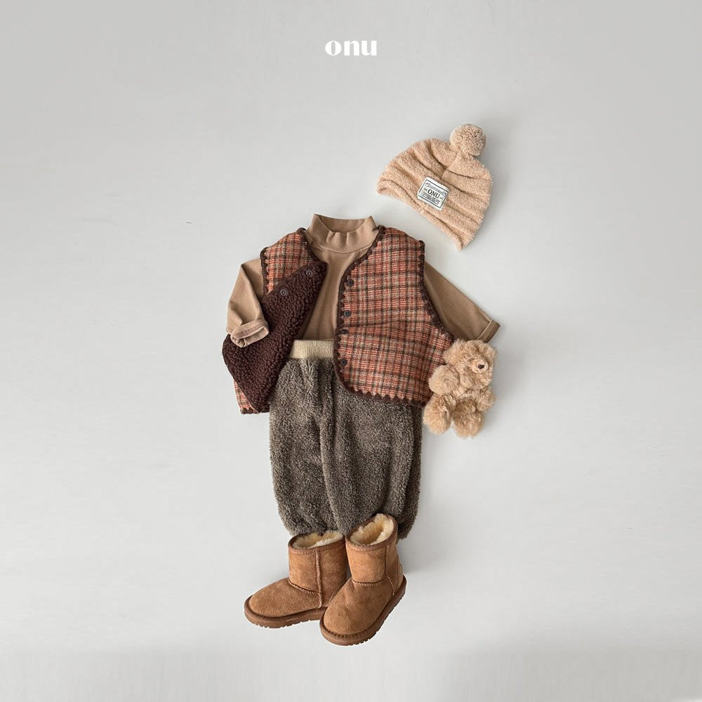 ［onu］Check boa vest