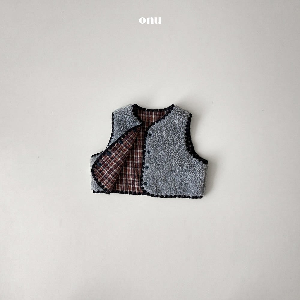 ［onu］Check boa vest