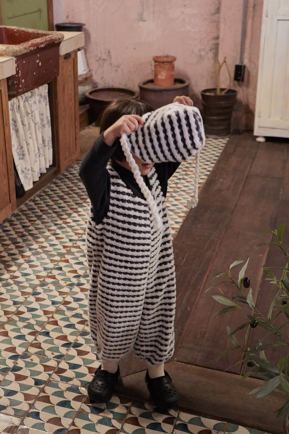 ［onu］Pompom stripe suit