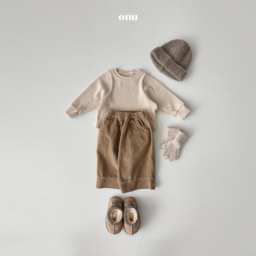 ［onu］Corduroy line pants
